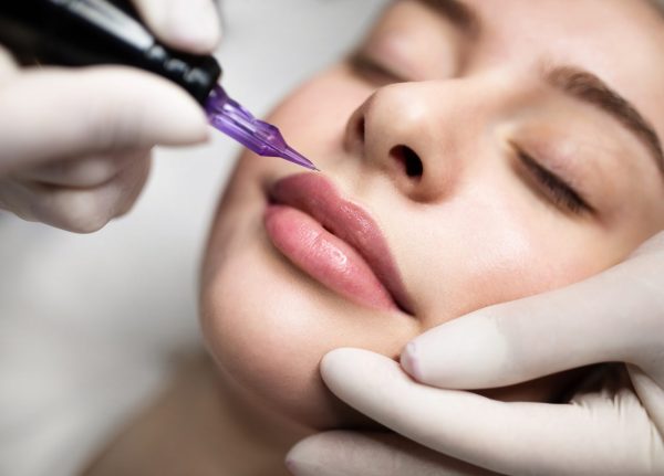 Dark Lip Neutralisation